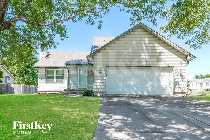 Foto principal - 1921 NE Red Oak Ln