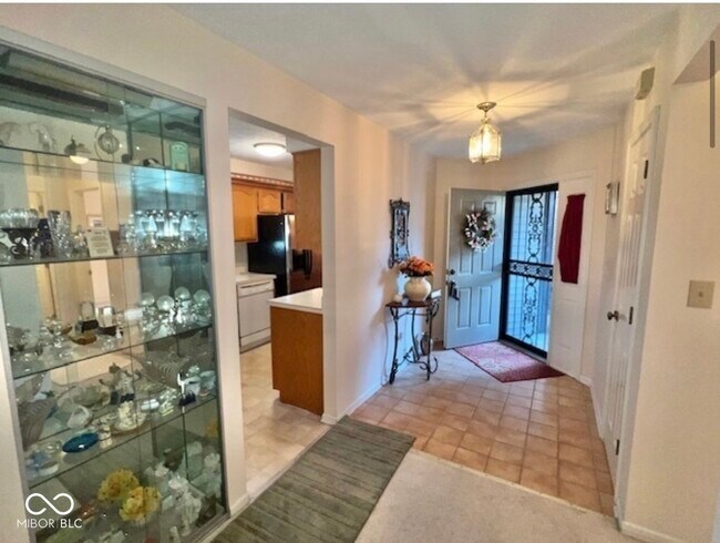 Building Photo - 1647 Justin Ave