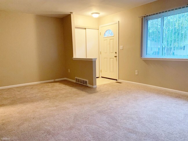 Building Photo - 4 br, 1.5 bath House - 185 N Christine Cir