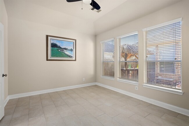 Building Photo - 5026 Gulf Stream Ln