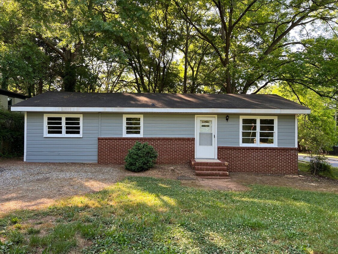 Foto principal - 100 Hillside St