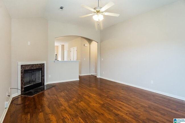 Building Photo - 936 Alise Cir