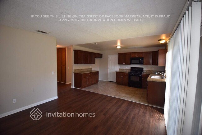 Foto del edificio - 25521 Elder Ave