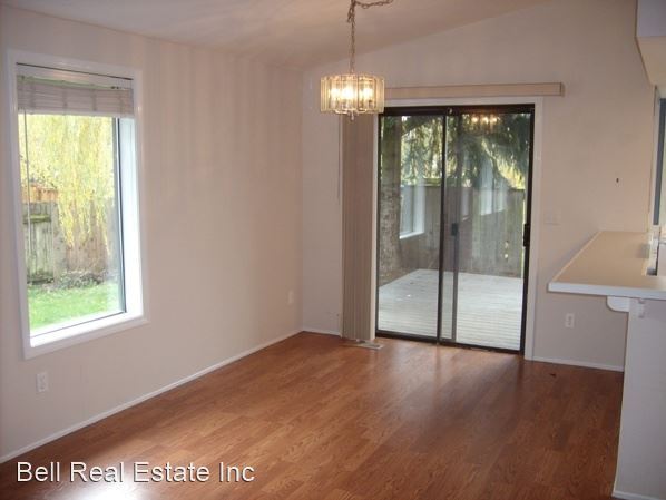 Building Photo - 3 br, 2 bath House - 877 Chateau Meadows