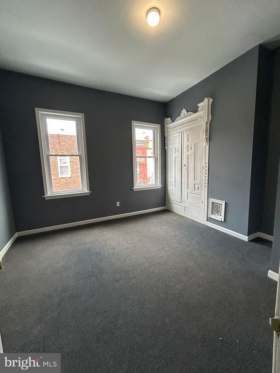 Foto del edificio - 2221 N Chadwick St
