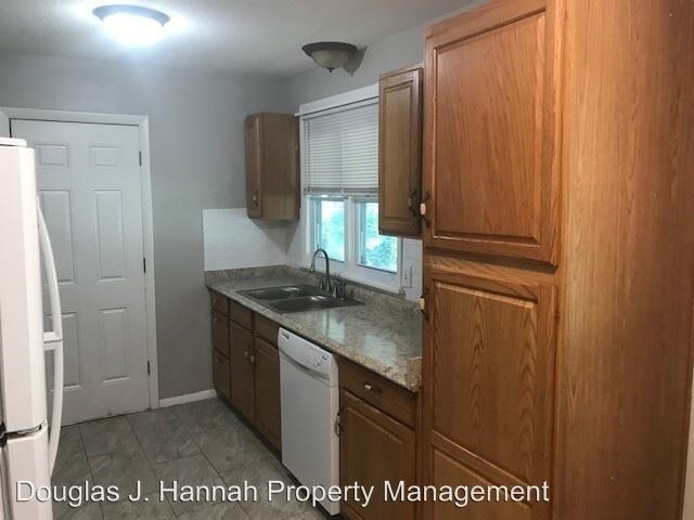 Building Photo - 3 br, 1.5 bath House - 9217 Fairwood Court
