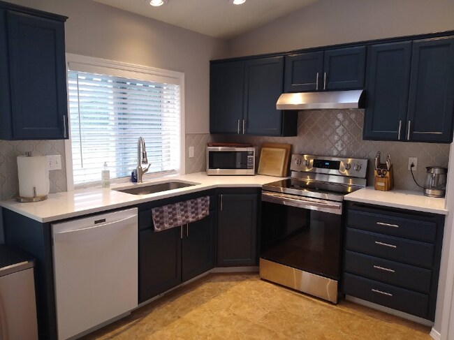 Foto del edificio - 955 Pheasant Ct