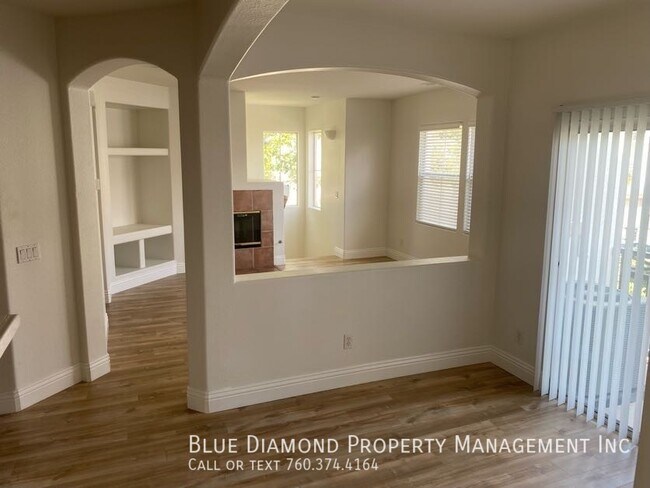 Building Photo - 2 BR, 2 BA condo with attached garage in C...