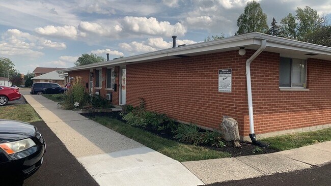 Building Photo - 314 Kenbrook Dr