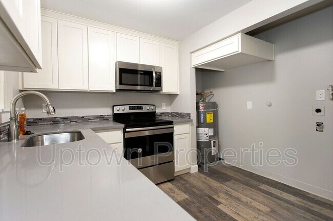 Photo - 19737 SW 68th Ave House