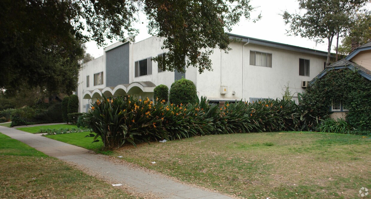 Building Photo - The Park Grove