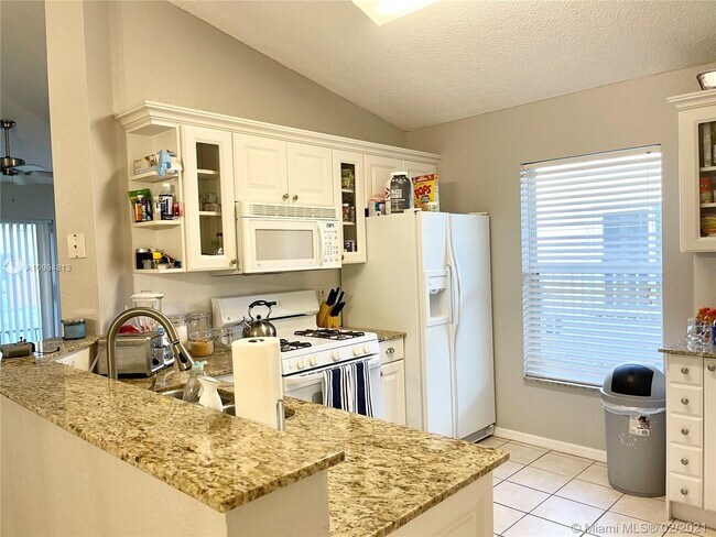 Foto del edificio - 8989 NW 53rd St