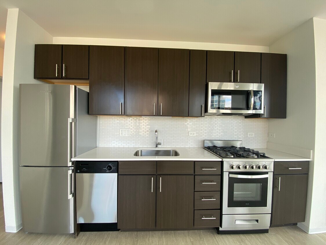 Foto principal - 222 W Superior St