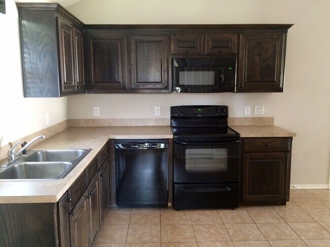 Building Photo - 17034 Sentinel Ln