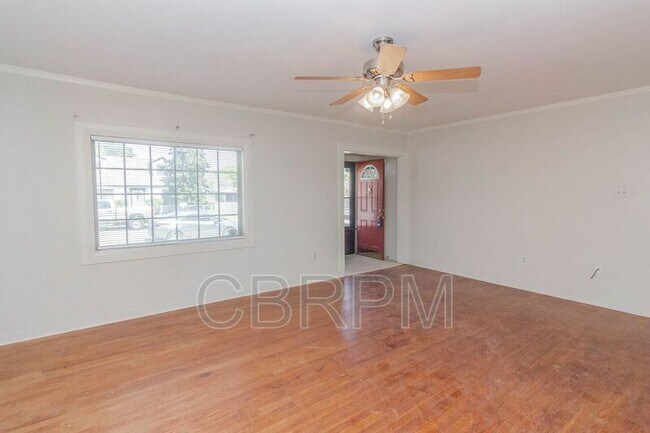 Building Photo - 1901 25th St