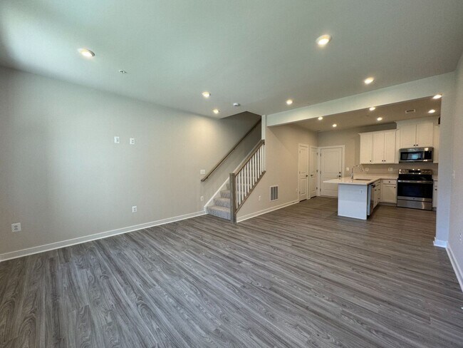 Foto del edificio - Brand New 3 Bed 2.5 Bath Townhouse Style C...