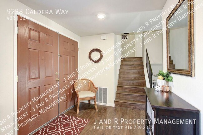 Building Photo - 4 Bedroom in Rosemont