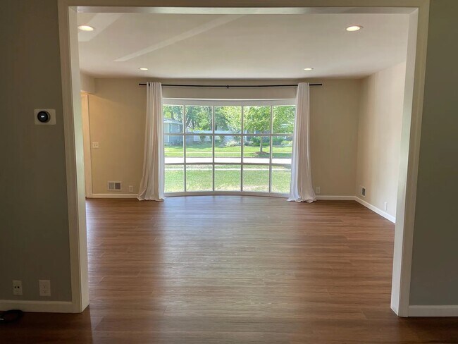 Foto del edificio - 361 W 31st St