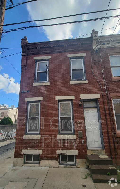 Building Photo - 306 Cambridge St