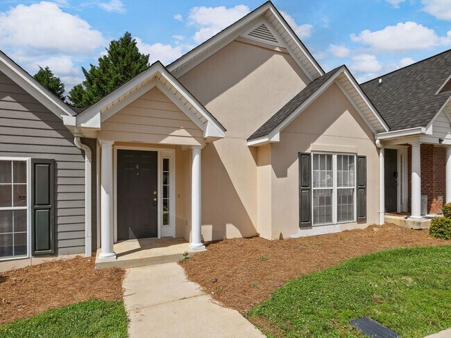 Foto del edificio - Newly Renovated 2BR, 2 BA in Greer SC