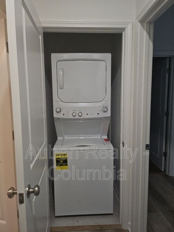 Foto del edificio - 517 Deerwood St