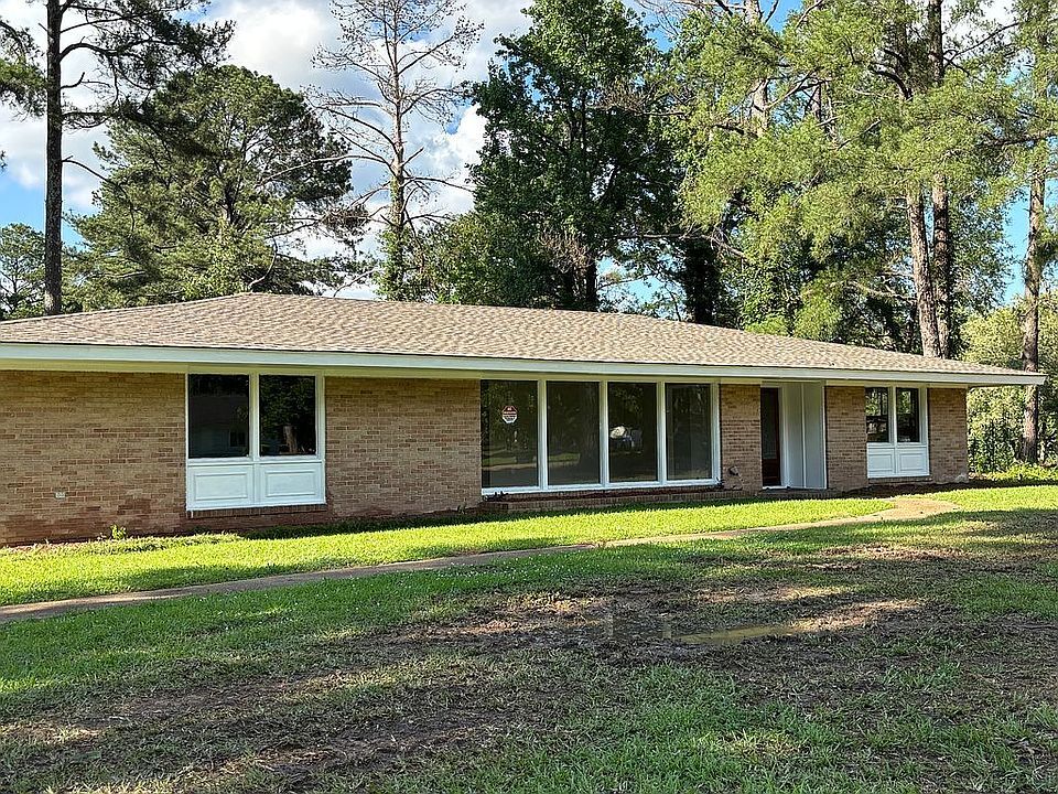 Primary Photo - 640 Briarwood Dr