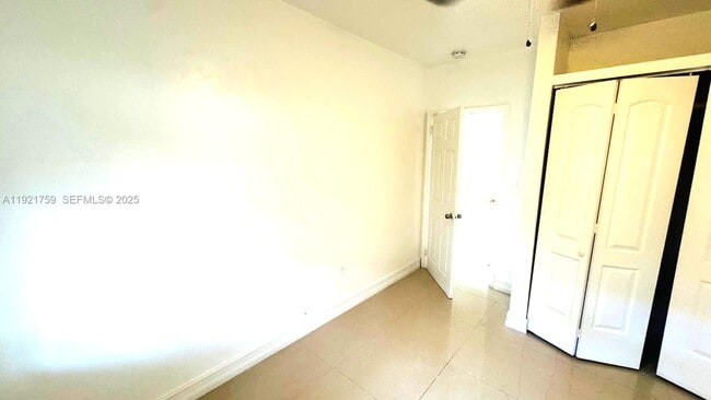 Building Photo - 1207 Marseille Dr