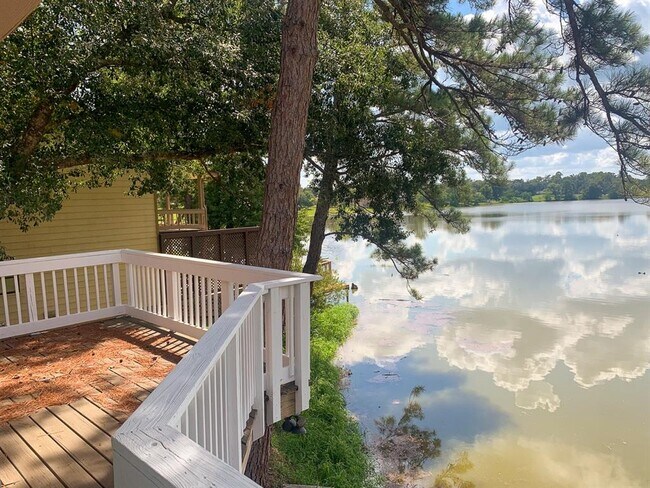 Building Photo - 226 Waters Edge