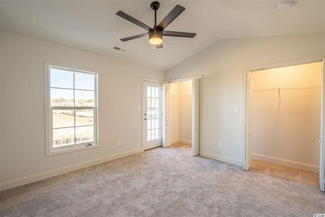 Building Photo - 3530 Pampas Dr
