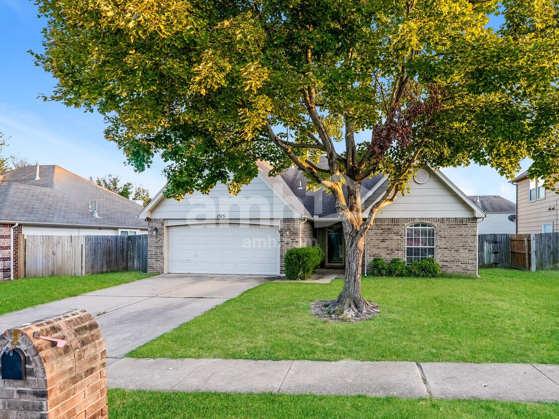 Foto principal - 1315 W Quincy St