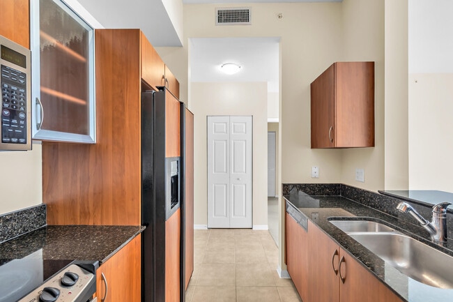 Foto del edificio - 233 S Federal Hwy