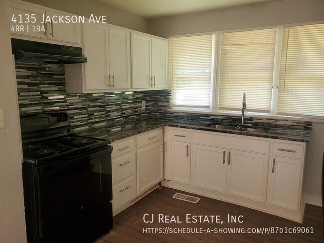 Building Photo - 4135 Jackson Ave