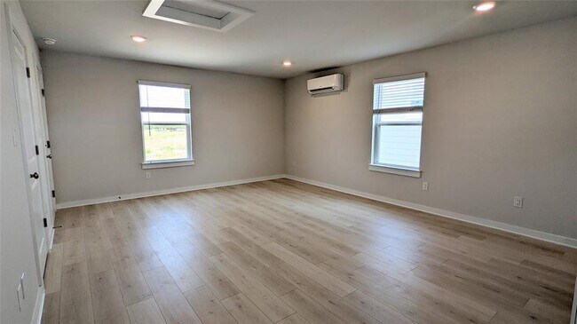 Building Photo - 346 Garner Dr