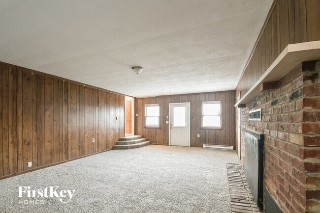 Building Photo - 7702 E 46th St