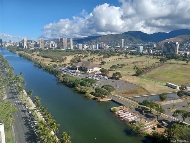 Foto principal - 2611 Ala Wai Blvd