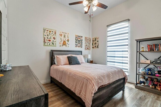 Building Photo - 28718 Jade Springs Ln