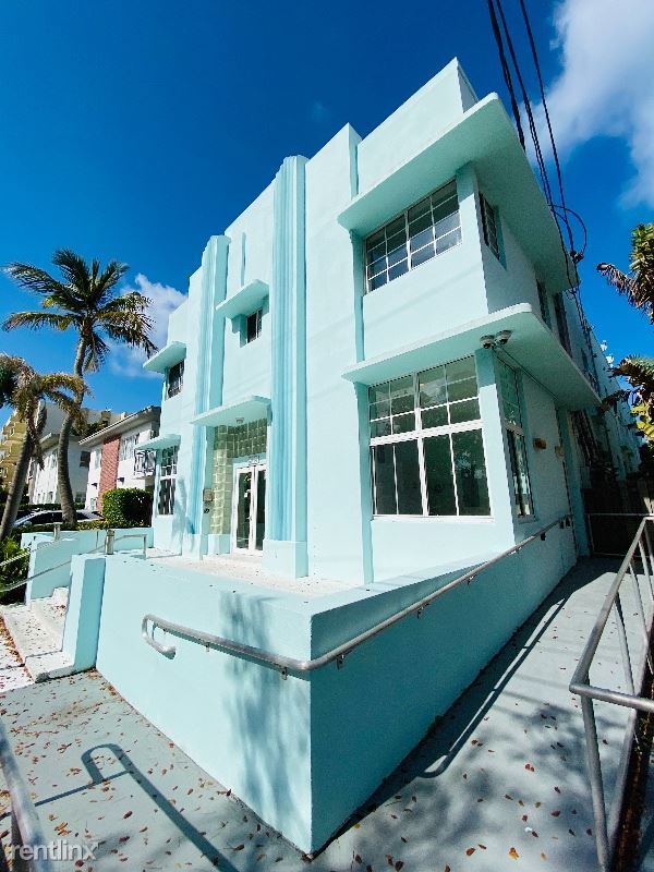 Foto del edificio - 6889 Bay Dr