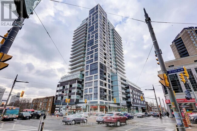 Photo du bâtiment - 501-501 St Clair Ave W