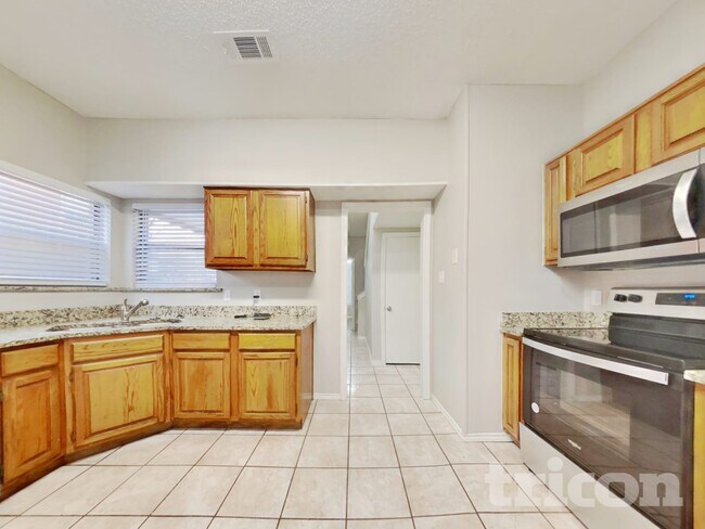 Foto del edificio - 1205 Laurel Ln