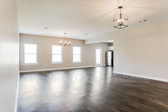 Building Photo - 11127 Summerchase Lp