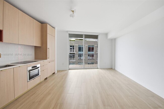 Foto del edificio - 90 NE 32nd St