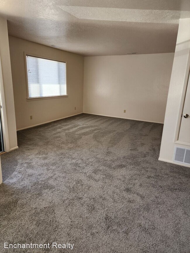 Foto del edificio - 1 br, 1 bath House - 627 E Pine St., #A