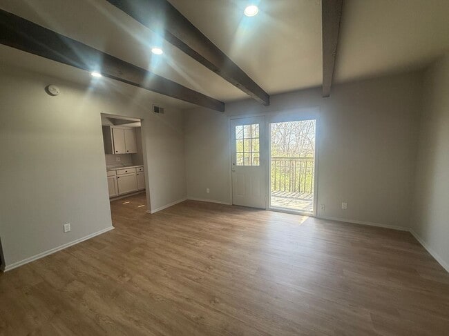 Building Photo - 8144 Troost Ave