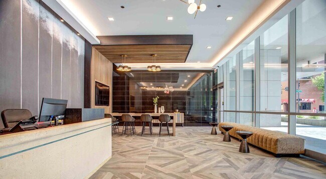 Foto del edificio - 505 N State St