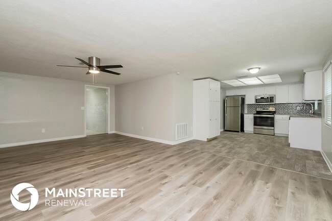 Foto del edificio - 2717 Gardner Pl