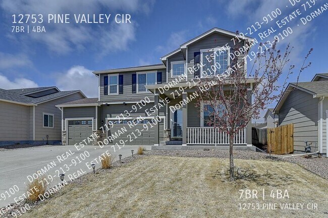 Building Photo - Large Single Family with finished basement