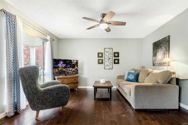 Foto del edificio - 11729 Hollycrest Dr