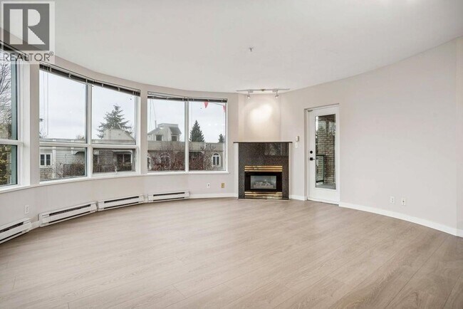 Photo du bâtiment - 1688 Cypress St