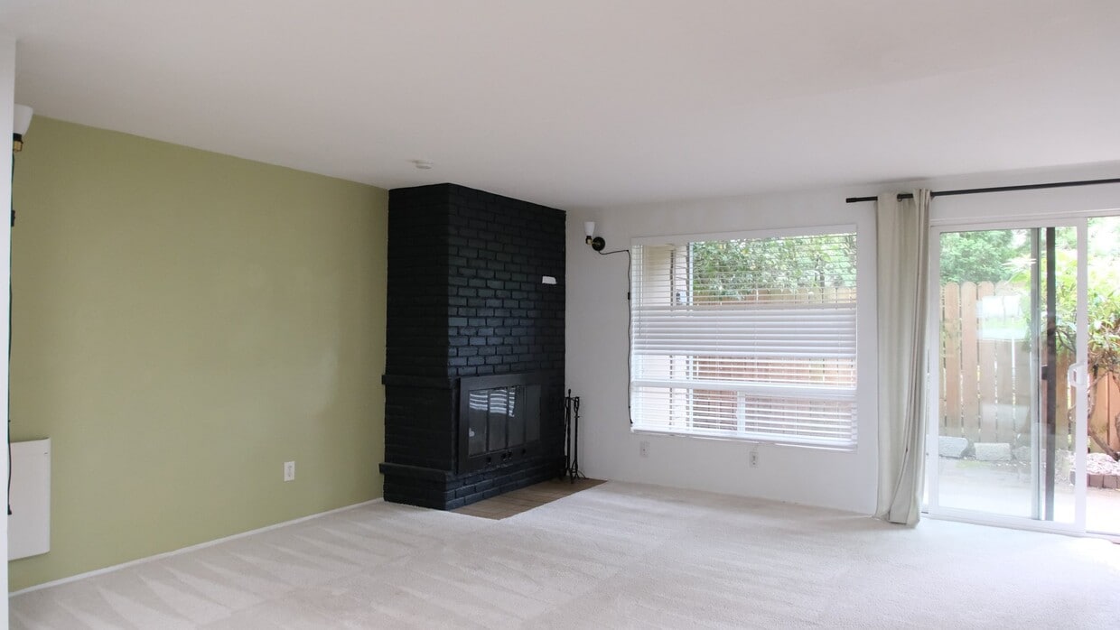 Photo - 13350 37th Ave S (Tukwila, WA)