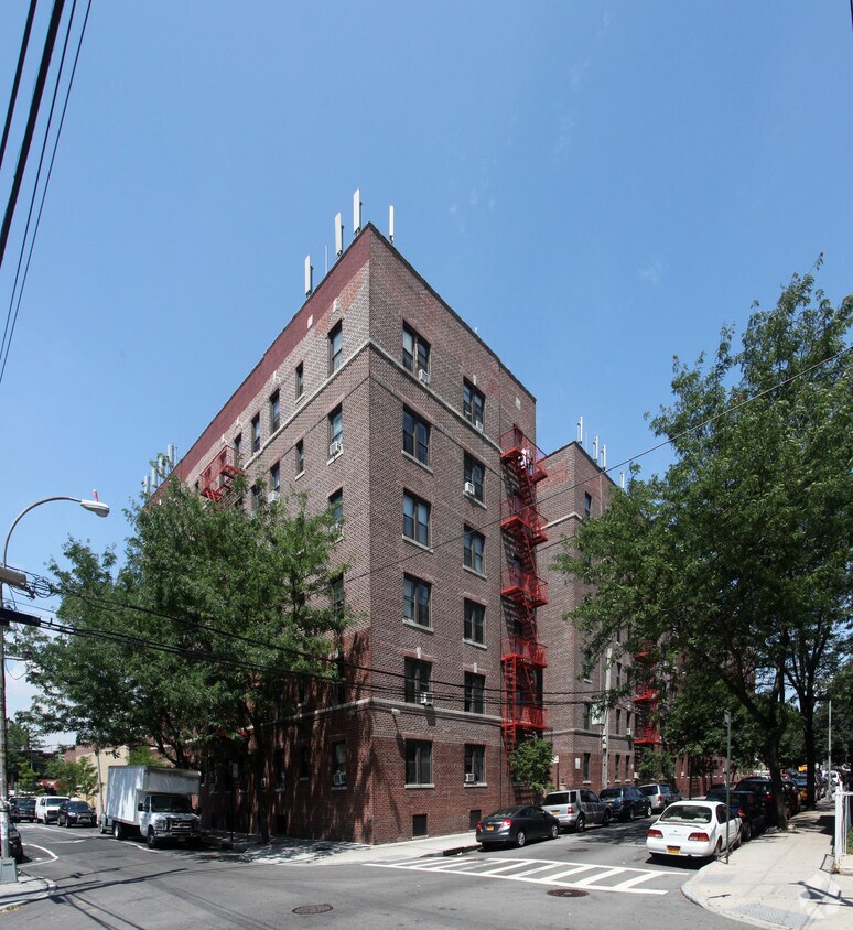 Primary Photo - Felipes building